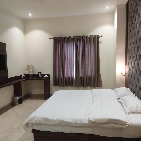 Antares By Rajlaxmi Lucknow Luaran gambar