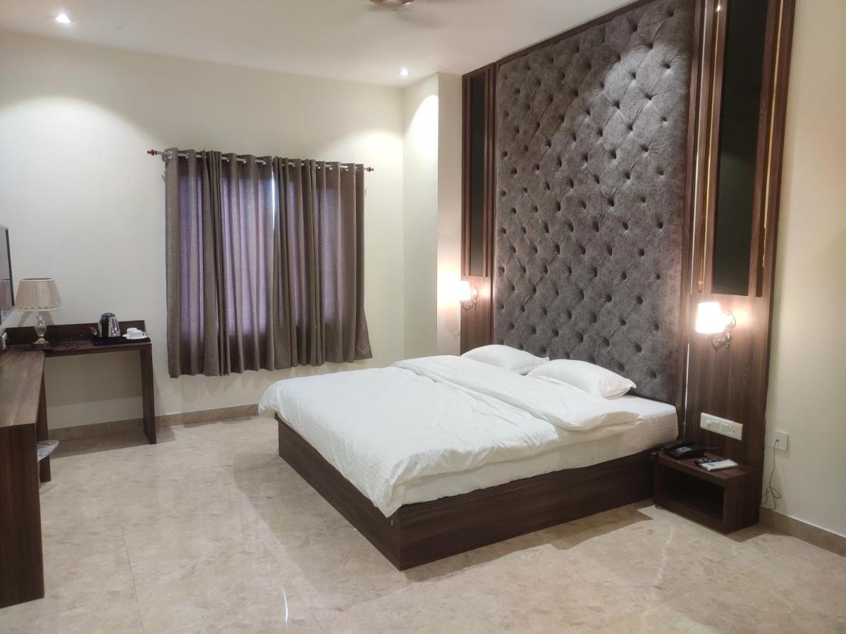 Antares By Rajlaxmi Lucknow Luaran gambar